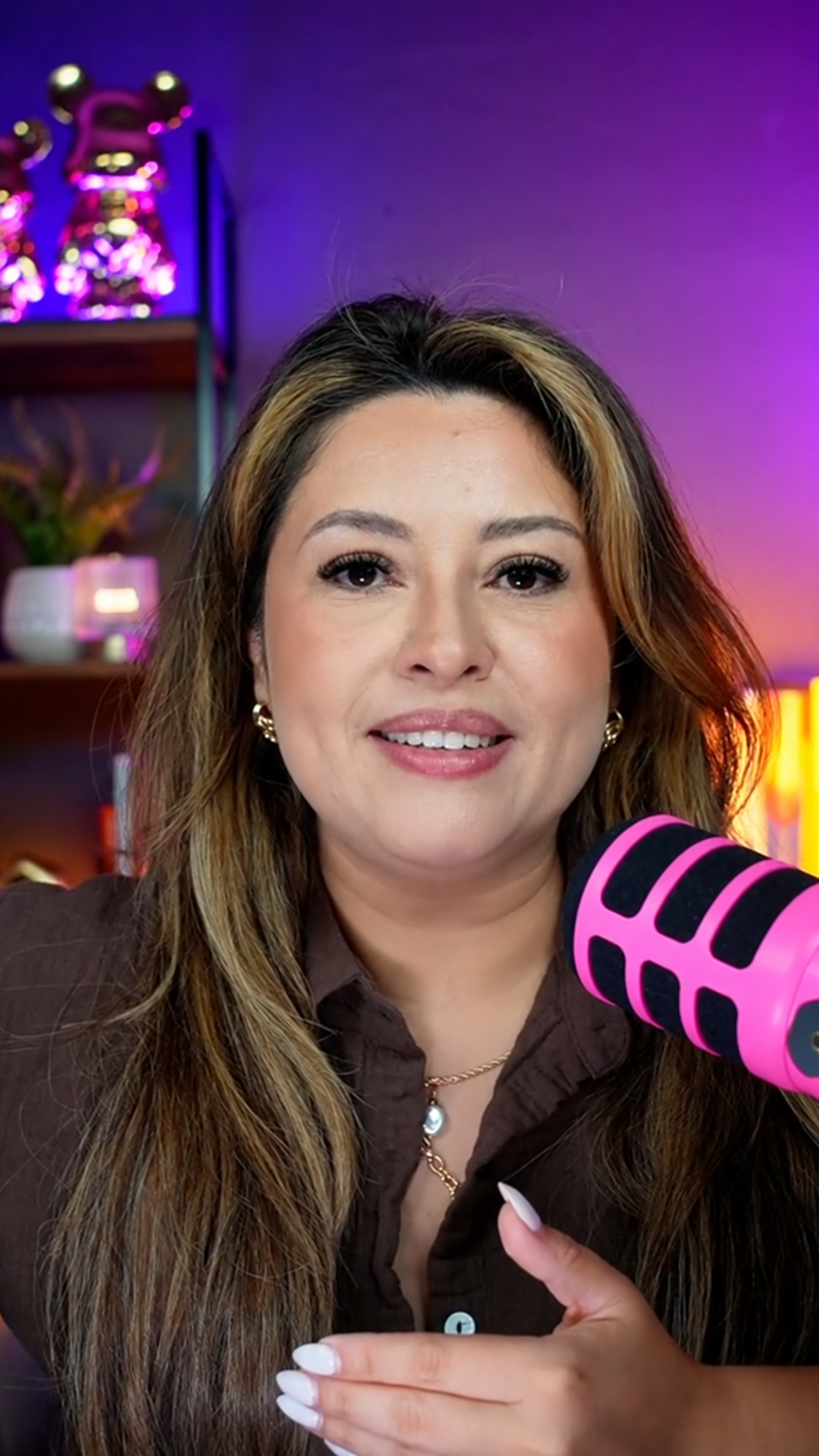 Celeste, fundadora de Creador 365, grabando contenido